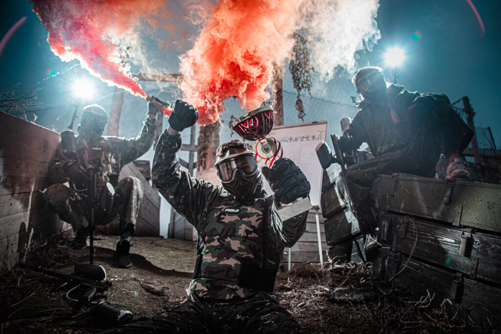 Firemní akce a teambuilding v Paintball Praha: Adrenalin, strategie a zábava v jednom.